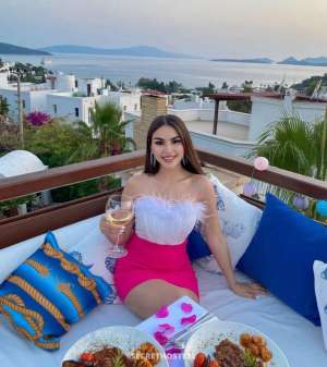 21 year old Asian Escort in Pune Pune Star Hotel Escort No Advance Money, escort