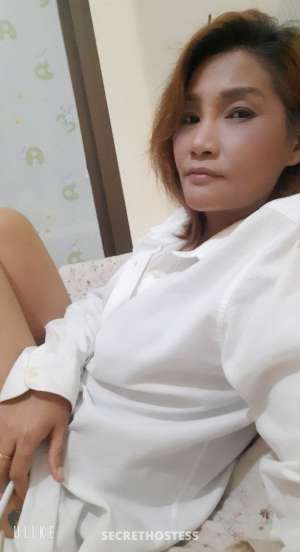 37 year old Asian Escort in Abu Dhabi Wara, masseuse