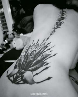 25 year old Asian Escort in Guangzhou Doris22, escort