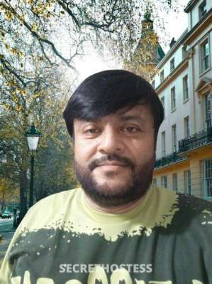40 year old Bangladeshi Escort in Dhaka Massage King Badshah, Male escort