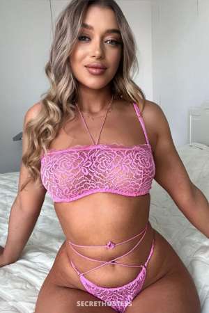 23 year old Escort in Dubai Curvy girl Crystal, escort