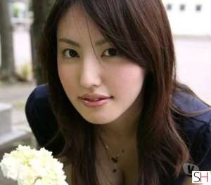 24 year old Asian Escort in Kent . Unmatched Asian Companion Encounter-New in Town ., 