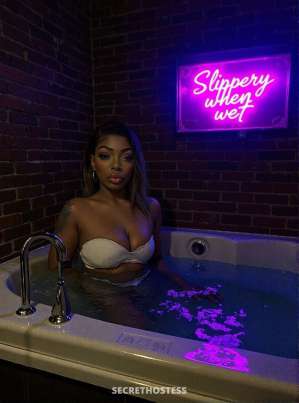 26 year old Escort in Bakersfield CA merry christmas. its your favorite HO HO HO. Cum get your 