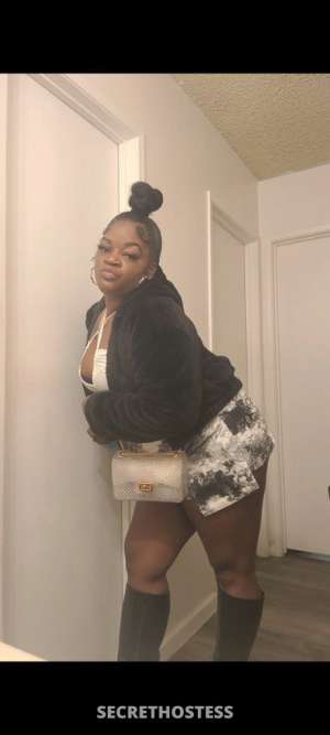 Juicy 25Yrs Old Escort Image - 7