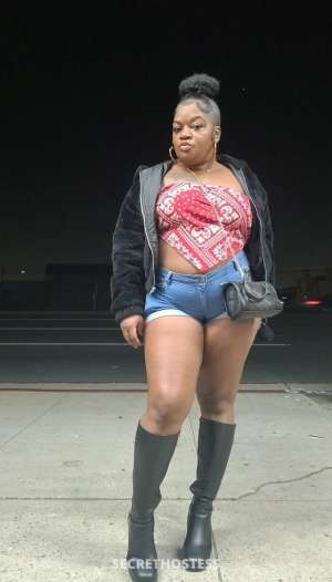 Juicy 25Yrs Old Escort Image - 8