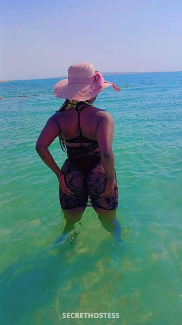 27Yrs Old Escort 143CM Tall Abu Dhabi Image - 14