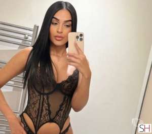 19 year old Latino Escort in Sheffield ELENA ..THE BEST COMPANY.., Independent