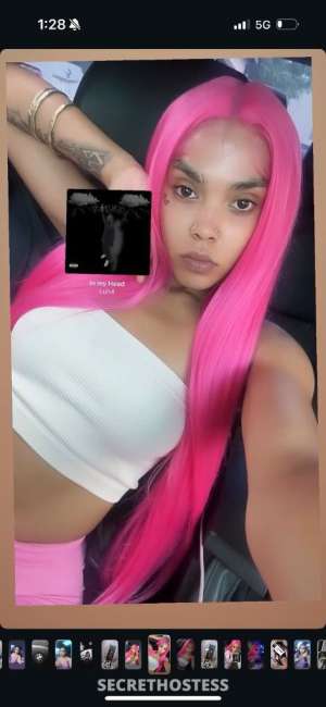 21 year old American Escort in Austin TX new years specials with your favorite foreign freak