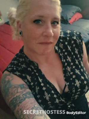 44 year old Escort in Muncie IN 😇 i am your dirty little slut