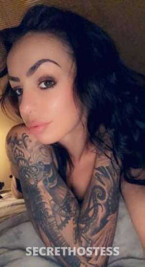 28 year old Escort in Calgary macleod sw - holiday specials, bbbj&amp;more