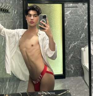 23 year old Asian Escort in Bangkok Porsche, Male escort