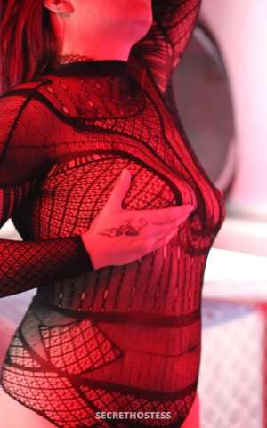 35 year old Caucasian Escort in Niagara sensual massage, prostate massage, kink