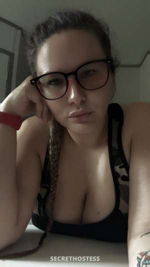 28 year old Escort in Tri-Cities TN happy new year
