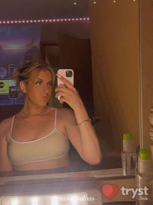 0 year old Escort in St. Paul MN City Cinderella - your biggest fantasy