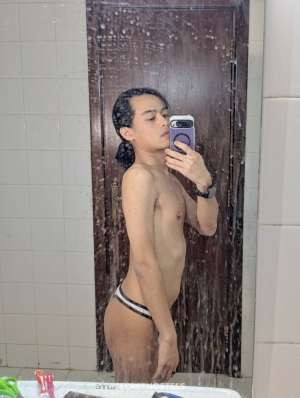 22 year old Asian Escort in Doha Wave 69, Male escort