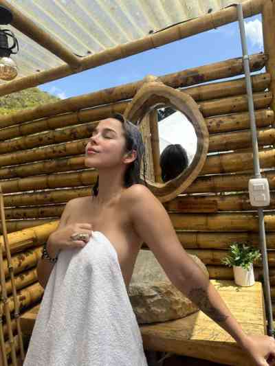 24 year old Australian Escort in Alice Springs I’m at my place of work in Alice Springs at the moment💘