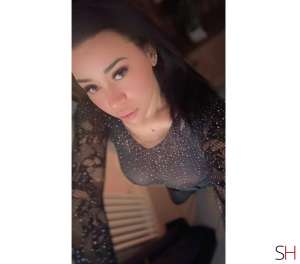 24 year old Latino Escort in Norfolk Amy .. incall and outcall.., Independent