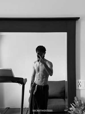 27 year old Asian Escort in Multān Daniyal, Male escort