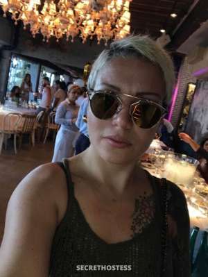 28 year old Escort in Miami FL OUTCALLS E OO Hottt Queen looking 4 fun Allow me to pamper 