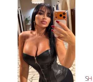 25 year old Latino Escort in Bristol Hot 'friendly &amp;FUN ANNA. girl@W@ super fun 