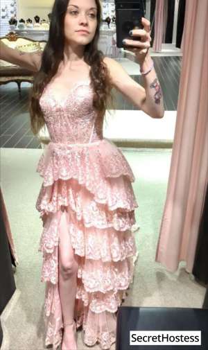 Escort model Louise Blair, Honolulu 20 year old Escort in Honolulu HI