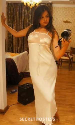 23 year old Indian Escort in Canberra Yummy Indian GFE girl available for incall outcall and video