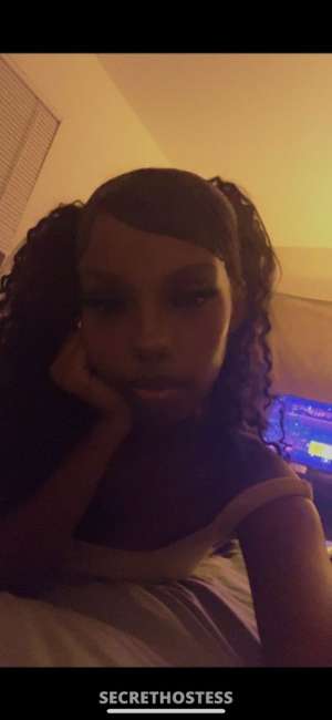 22 year old Escort in Green Bay WI sellin content