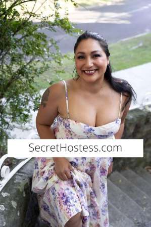 33 year old Indonesian Escort in Katoomba Just Victoria