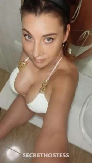 40 year old Escort in Gold Coast xxxx-xxx-xxxmins 350/1 hour 500.Inc gfe.Helensvale near Hope
