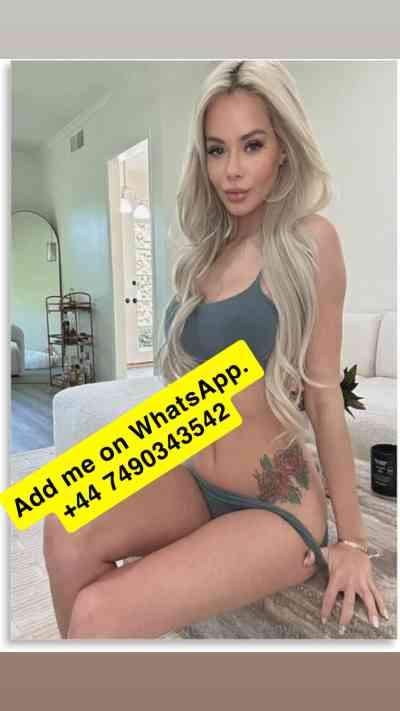 28 year old Escort in Abingdon I’m available for hookup