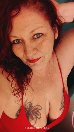 45 year old Irish Escort in Ocala FL Fucktastick friday fun with head doctor jay-leah