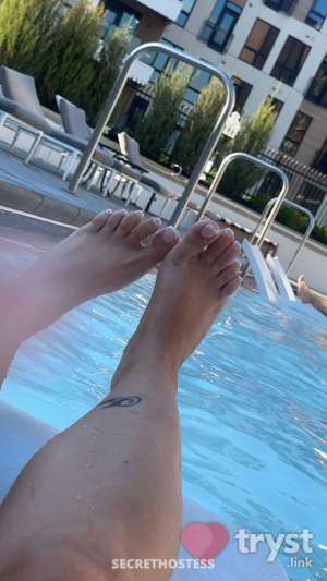 Cassie - Come experience your fantasy 0 year old Escort in Omaha NE