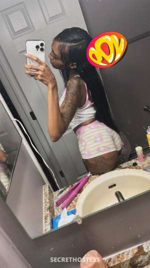 24 year old Escort in Detroit MI ins cardates