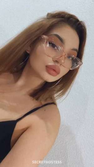 21 year old Escort in Jeddah Halima, escort