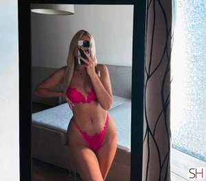 23 year old Escort in Birmingham I'm Olivia . kissing incl. WhasApp for videos x, 