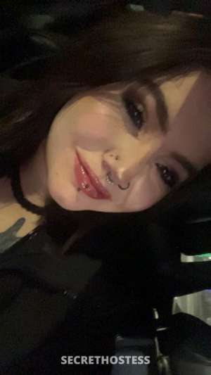 23 year old Escort in Calgary young lady ready to show you a good time