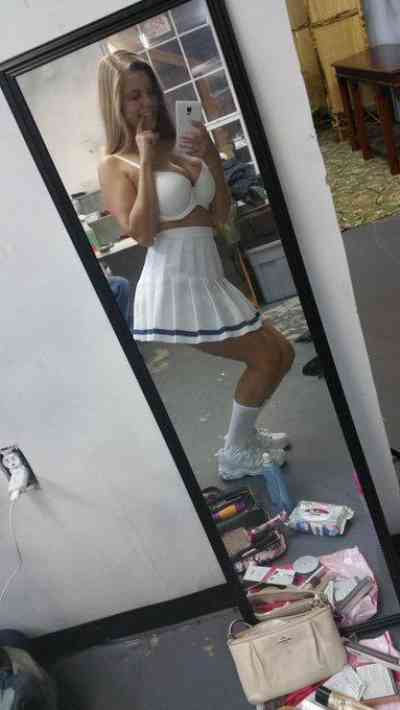 28 year old Caucasian Escort in Annandale VA Discreet Girl available add me up on telegram @sexyarlene1