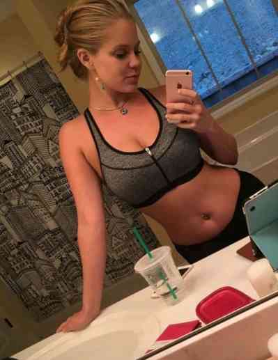 28 year old Caucasian Escort in Great Falls VA Discreet Girl available add me up on telegram @sexyarlene1