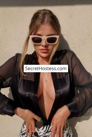 22 year old Caucasian Escort in Düsseldorf Clara, Agency