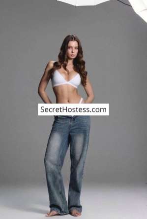 22 year old Asian Escort in Prague Diana, Agency