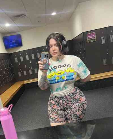 25 year old Escort in Miami FL Come take a trip to Paradise And I’m down for both Incall 