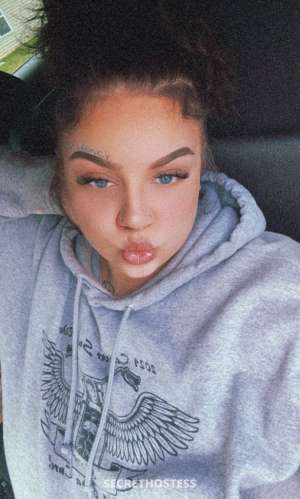 Essence 23Yrs Old Escort Image - 3