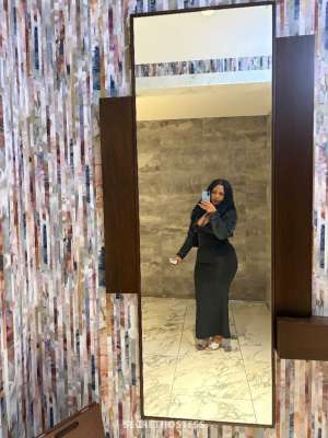 20 year old Escort in Charlotte NC Juicy beauty available now