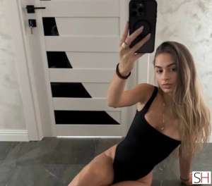 25 year old Escort in London 💙❤️Sexy Maya🔶🟥OUTCALL ONLY, Independent
