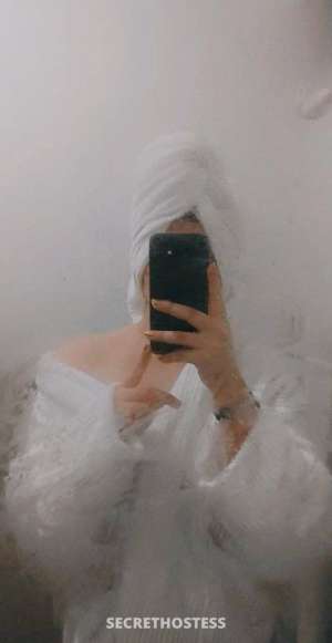 26 year old Asian Escort in Bandung NEW COMER DAVINA, escort