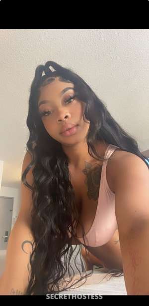 23 year old French Escort in Denver CO ..sexy ebony hot and ready