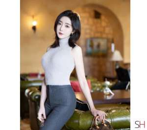 24 year old Chinese Escort in Chorley Lancashire ..happy massage..PR7., Independent