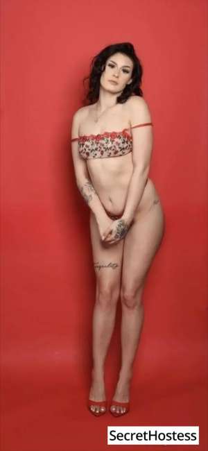 25 year old Escort in Sacramento CA Escort model LONDYNN SHORTCAKE, Sacramento