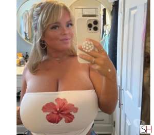 26 year old Escort in Leicester Hello I'm Emma . just for 3 days .huge titss, 