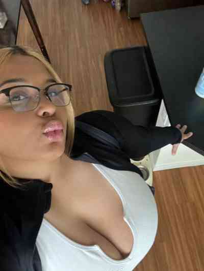 25 year old Latino Escort in Mascot I’m down for hookup 💦🍇💦 and massage face to face 